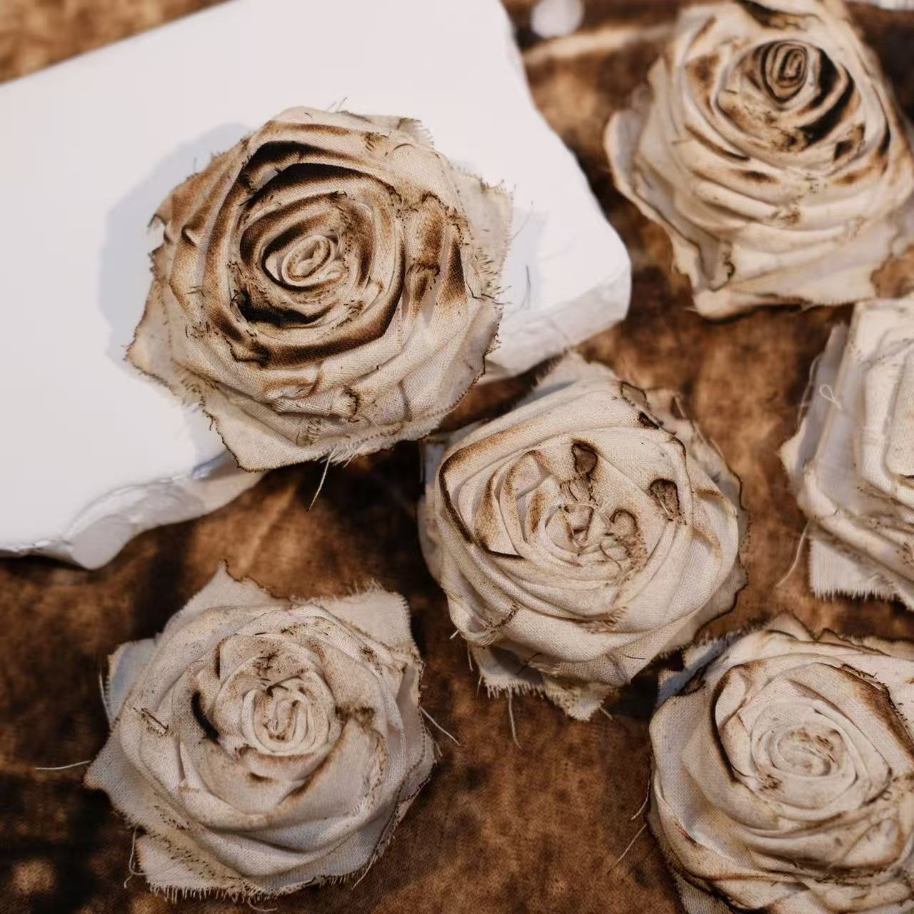 junk journal/art journal/fabric roses